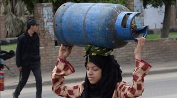 غيرتي الأنبوبة بكام النهارده .،أسعار أسطوانة البوتاجاز والغاز الطبيعي المنزلي بعد بيان البترول تكشف عن مفاجآت مذهلة، وهذا سعر البنزين بمحطات الوقود اليوم يثير الدهشة!