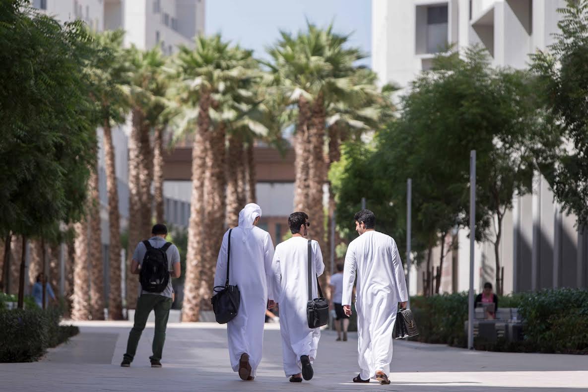 “التعليم العالي” تحذر من روابط مزيفة لاستقبال طلبات الإعفاء من معايير الدراسة بالخارج