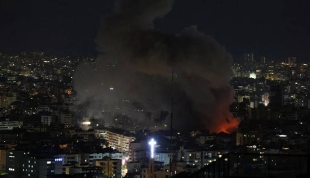 أخبار لايت: إسرائيل تواصل التصعيد بشن أقوى هجوم على مواقع حزب الله منذ سريان اتفاق وقف النار