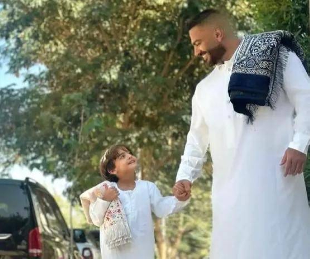 «عكاظ» تكشف آخر مستجدات الحالة الصحية لنجل تامر حسني بعد خضوعه لعمليتين جراحيتين