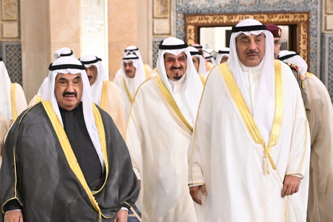 ولي العهد يشارك في صلاة عيد الأضحى المبارك بمسجد المملكة الكبير