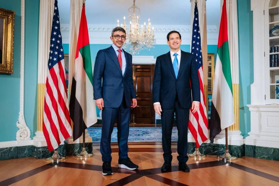 عبدالله بن زايد ووزير الخارجية الأمريكي يناقشان تعزيز العلاقات الاستراتيجية وآخر التطورات الإقليمية