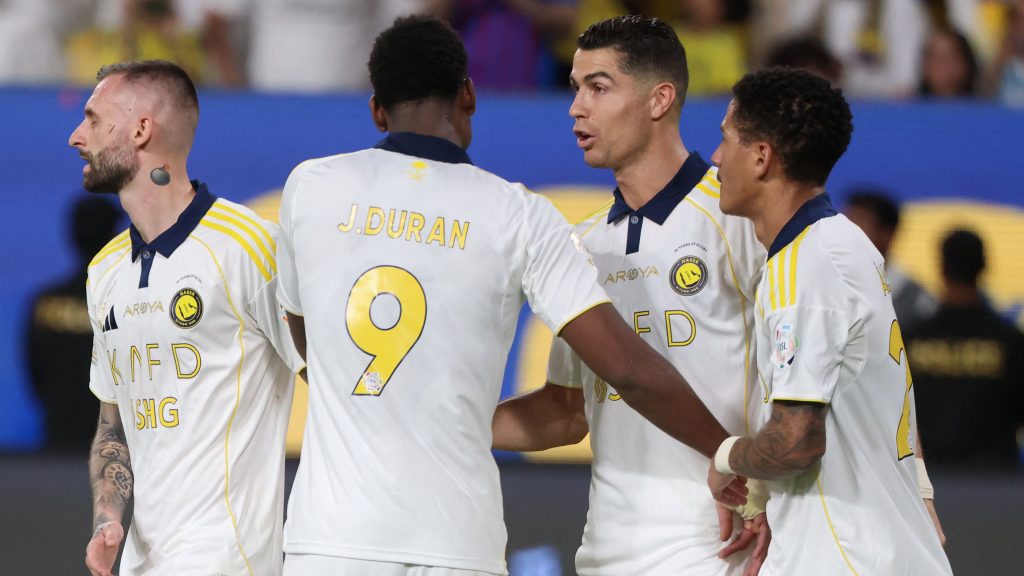 كواليس غضب كريستيانو رونالدو وتهديده لمت players بعد هزيمة النصر أمام الفتح!