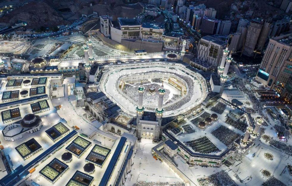 السعودية تطلق موسم العمرة: بداية رحلة الروحانية!