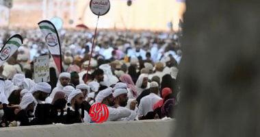 الحجاج يواصلون أداء رمي الجمرات في ثاني أيام التشريق مع تنظيم مميز من السلطات السعودية
