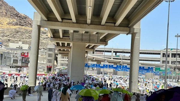 تفويج الحجاج المتعجلين من مشعر منى.. ووزارة السياحة تتابع ميدانيًا كتب 6/8/2025 8:26:23 PM