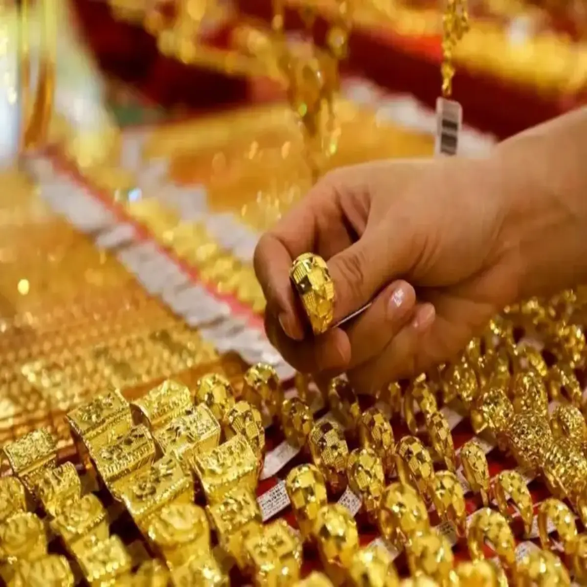 تطورات غير متوقعة: سعر الذهب في السعودية يرتفع اليوم الثلاثاء