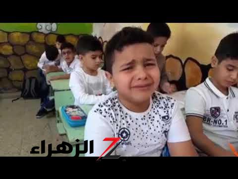 طالبة تُدخل أستاذها في نوبة بكاء وتجبر المسؤولين على تحويلها للصحة النفسية