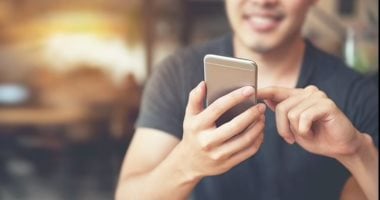 كيفية التأكد من أن هاتفك يستمع إليك: خطوات بسيطة للتحقق