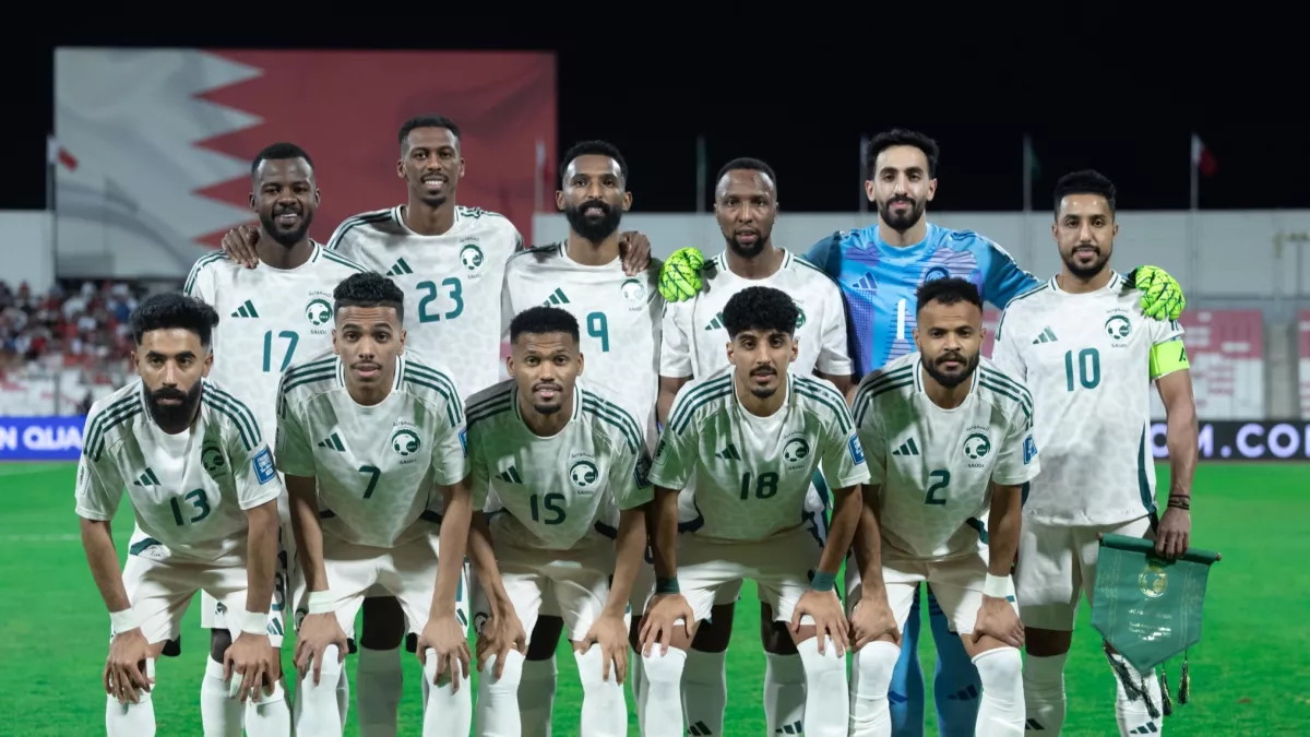 صقور الأخضر تتألق في سماء المنامة: السعودية تواصل خطواتها نحو المونديال بانتصار على البحرين
